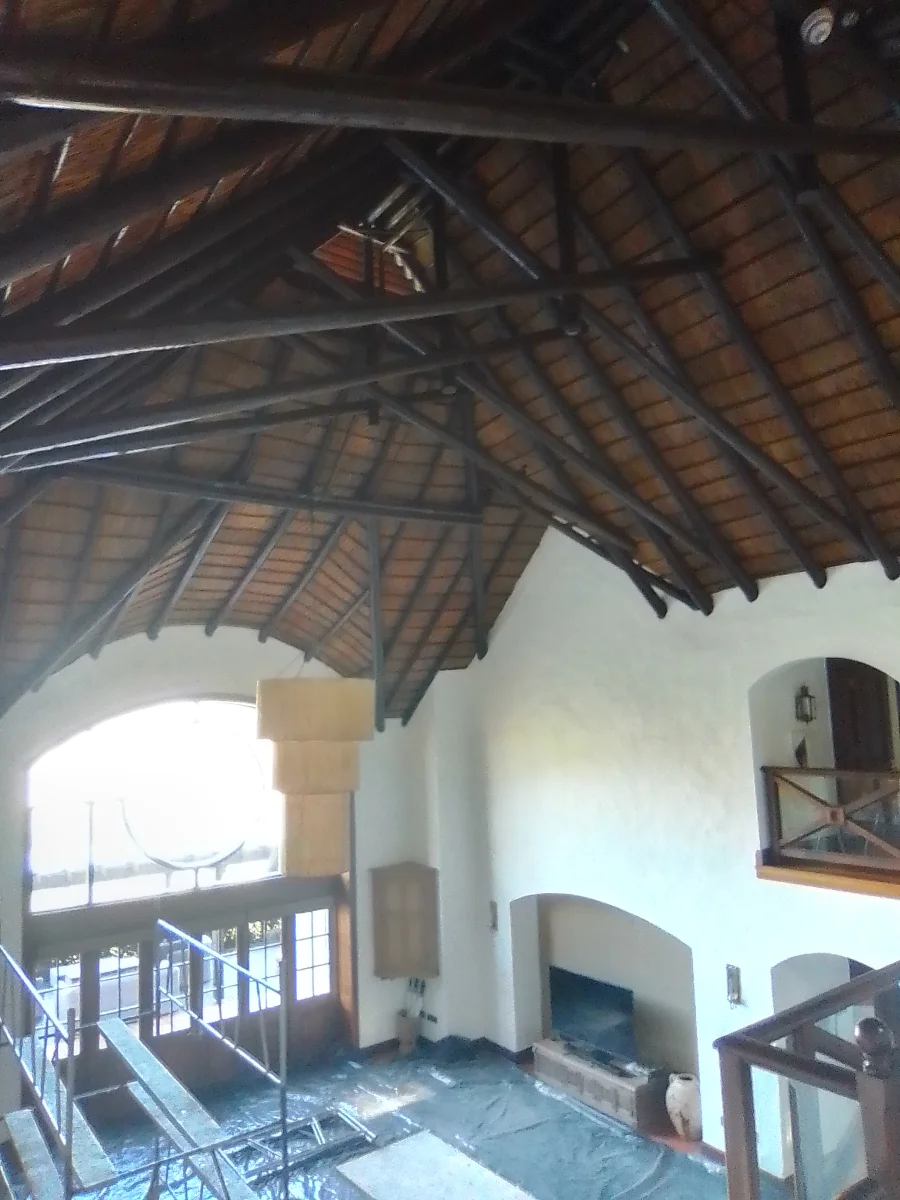 Interior painting by Leslo Projects